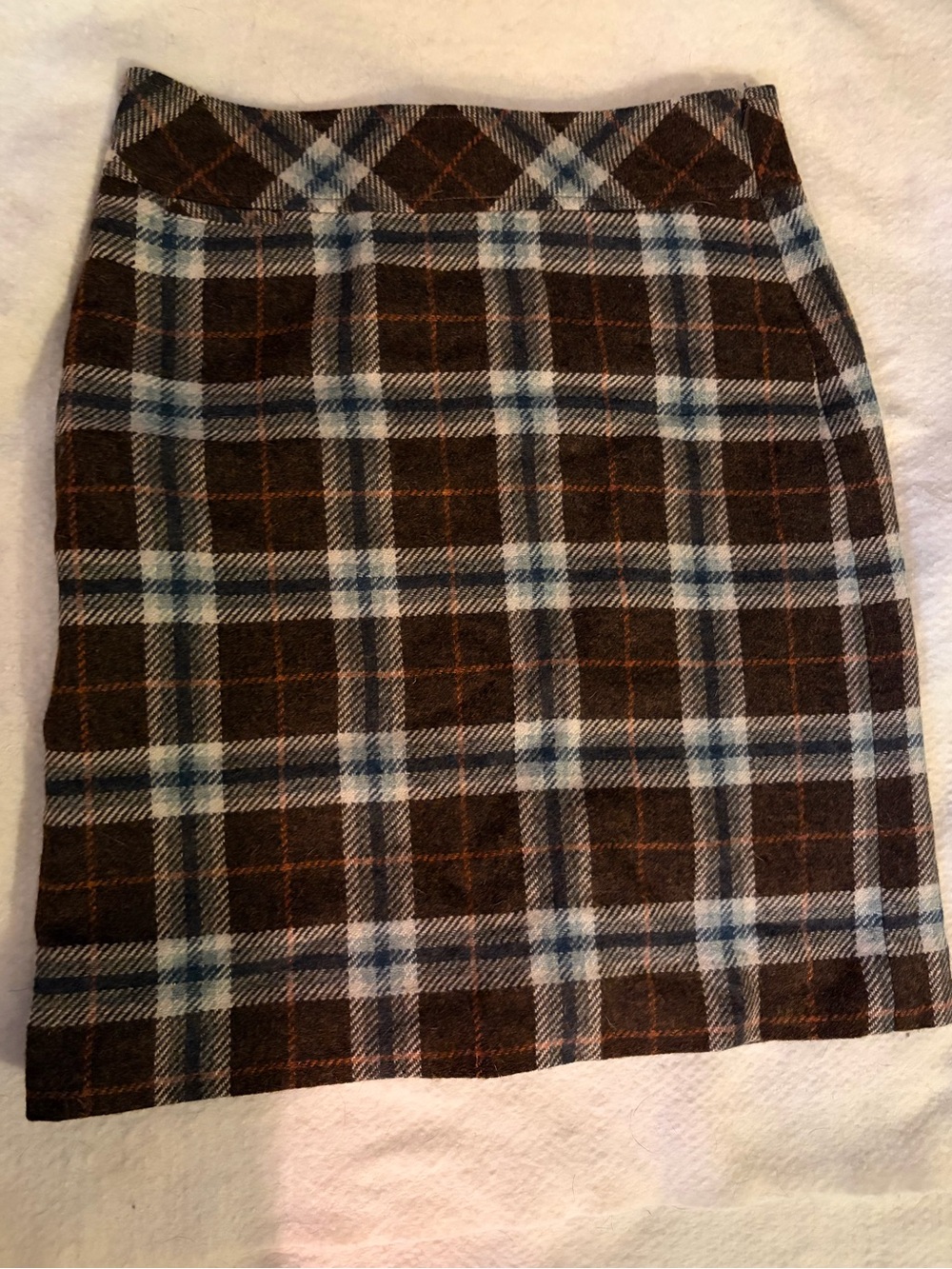 L.L. Bean Classic Plaid Mini Pencil Skirt in Brown and Blue, sz 6